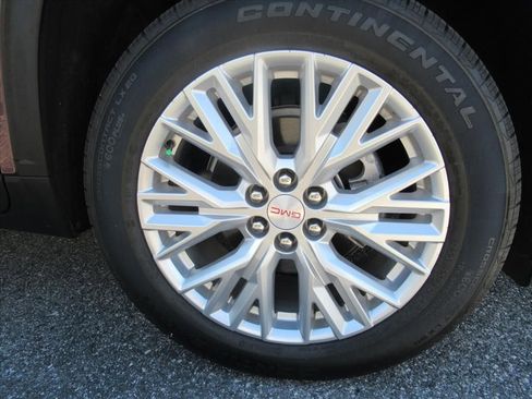 Used 2025 GMC Acadia Elevation w/ Elevation Premium Package FWD image 5