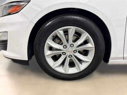 Used 2025 Chevrolet Malibu LT FWD image 11