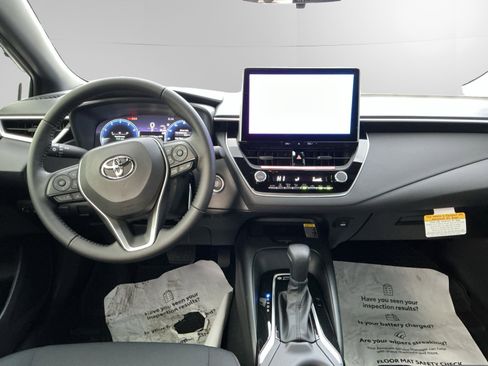 New 2026 Toyota Corolla SE w/ SE Package image 10