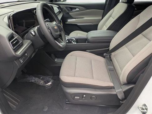 New 2026 Chevrolet Traverse LT image 4