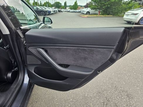 Used 2019 Tesla Model 3 RWD image 14