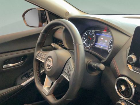 Used 2024 Nissan Sentra SR w/ SR Premium Package FWD image 43