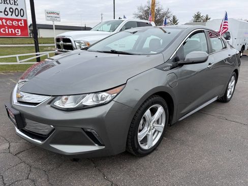 Used 2017 Chevrolet Volt LT image 2
