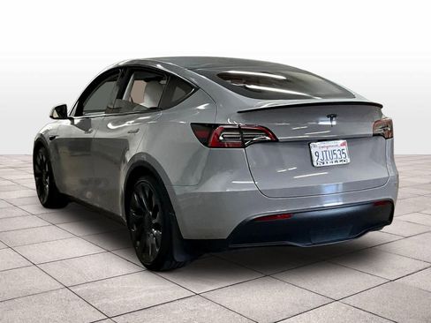 Used 2023 Tesla Model Y Performance image 14