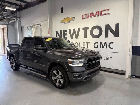 Used 2022 RAM 1500 Laramie AWD/4WD image 2