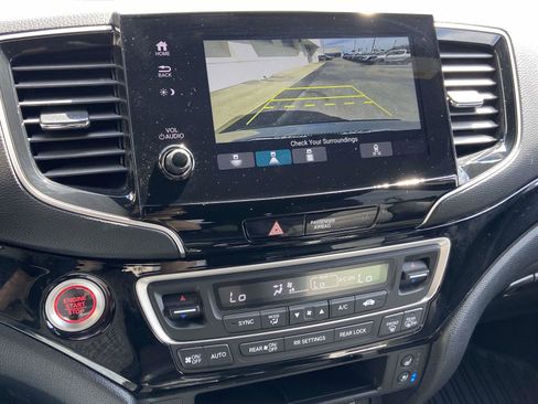 Certified 2024 Honda Passport Black Edition image 20