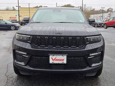 Used 2023 Jeep Grand Cherokee Limited w/ Black Appearance Package image 2