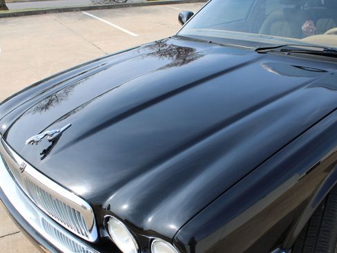 Used 1995 Jaguar XJ6 image 29