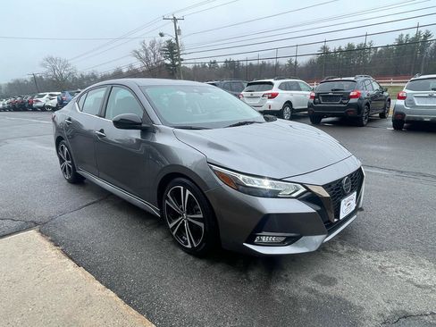 Used 2020 Nissan Sentra SR image 3