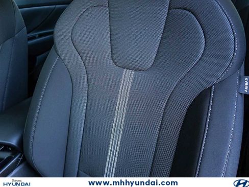 New 2026 Hyundai Elantra SE FWD image 29
