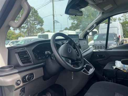 Used 2022 Ford Transit 350 XLT image 7