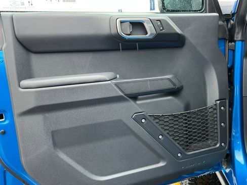 Used 2025 Ford Bronco Badlands w/ Sasquatch Package image 13