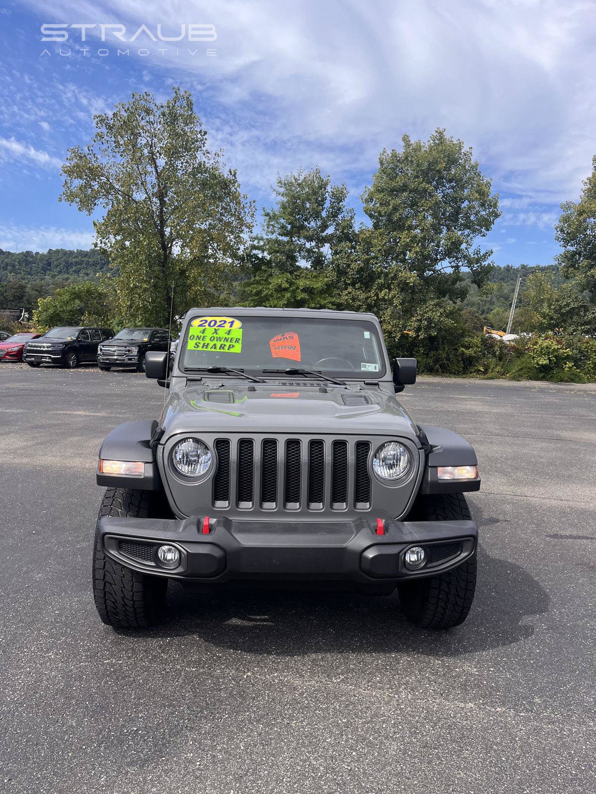Used 2021 Jeep Wrangler Unlimited Rubicon w/ Cold Weather Group AWD/4WD image 3