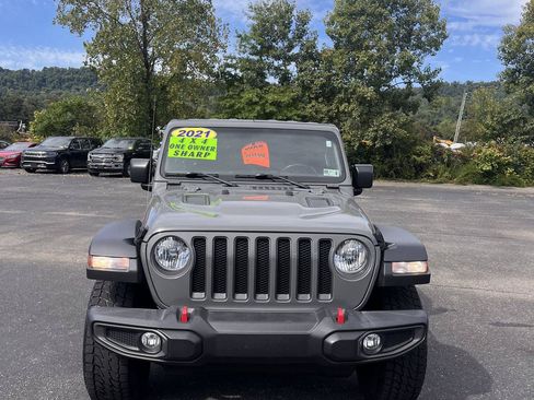 Used 2021 Jeep Wrangler Unlimited Rubicon w/ Cold Weather Group AWD/4WD image 3