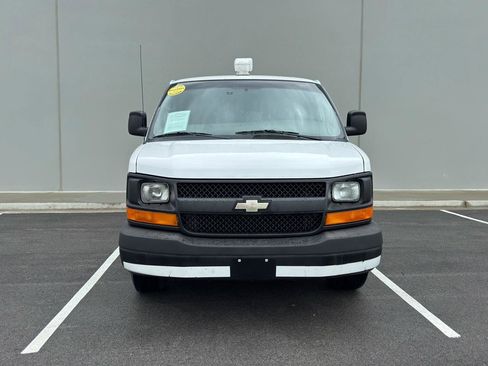 Used 2013 Chevrolet Express 1500 RWD image 10