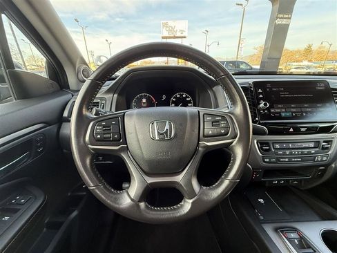 Used 2025 Honda Ridgeline RTL image 25