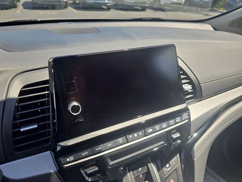 Used 2025 Honda Odyssey Touring image 20