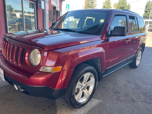 Used 2017 Jeep Patriot Latitude image 5