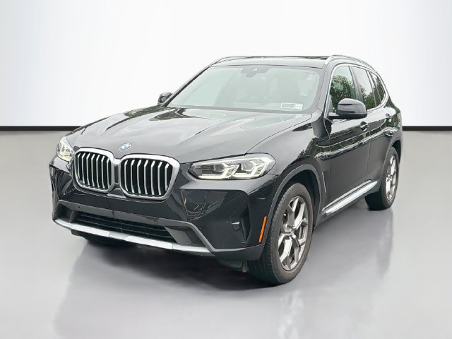Used 2023 BMW X3 xDrive30i w/ Premium Package AWD/4WD image 3