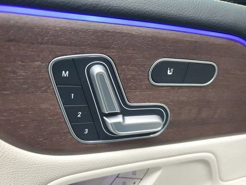 Used 2023 Mercedes-Benz GLB 250 4MATIC image 18