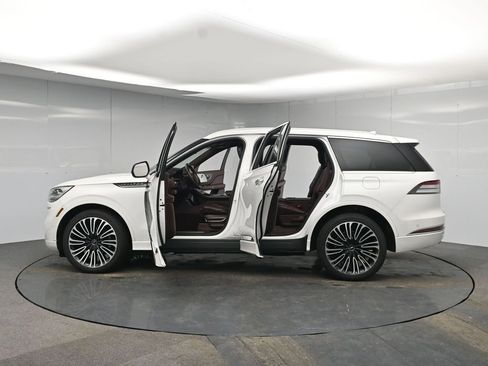 Used 2020 Lincoln Aviator Black Label w/ Dynamic Handling Package AWD/4WD image 65
