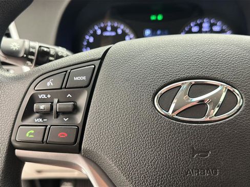 Used 2017 Hyundai Tucson SE AWD/4WD image 17