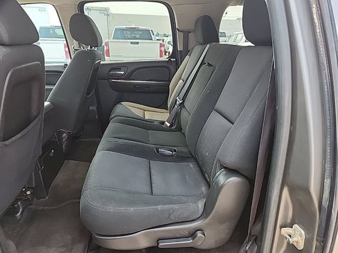 Used 2012 Chevrolet Suburban LS w/ Convenience Package 1 AWD/4WD image 30