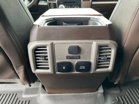 Used 2018 Ford F150 King Ranch w/ Equipment Group 601A Luxury AWD/4WD image 26