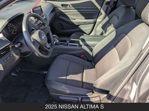 Used 2025 Nissan Altima 2.5 S image 14