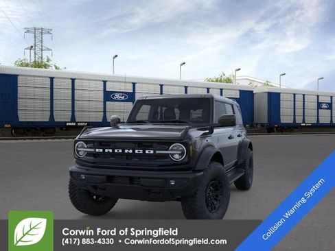 New 2026 Ford Bronco Outer Banks image 2