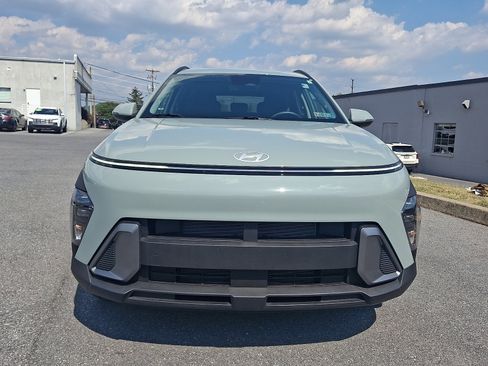 Certified 2025 Hyundai Kona SEL AWD/4WD image 2