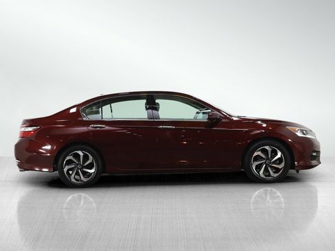 Used 2016 Honda Accord EX-L image 6