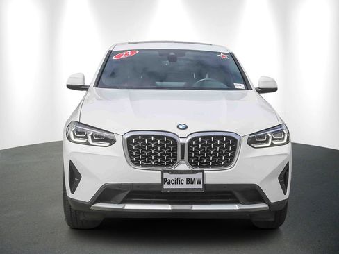 Used 2023 BMW X4 xDrive30i w/ Convenience Package AWD/4WD image 2