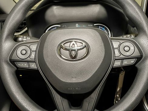 Used 2025 Toyota RAV4 LE image 16