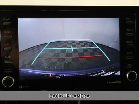 Used 2022 Toyota Corolla LE image 4