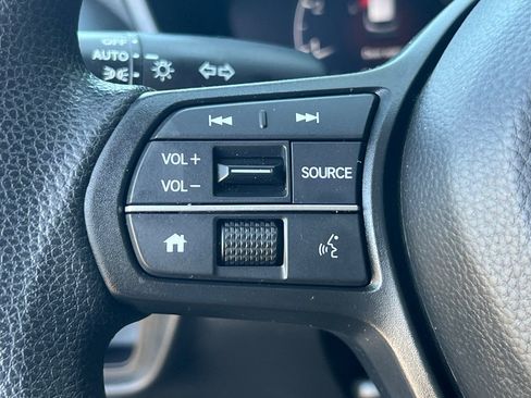 Used 2024 Honda HR-V LX image 27