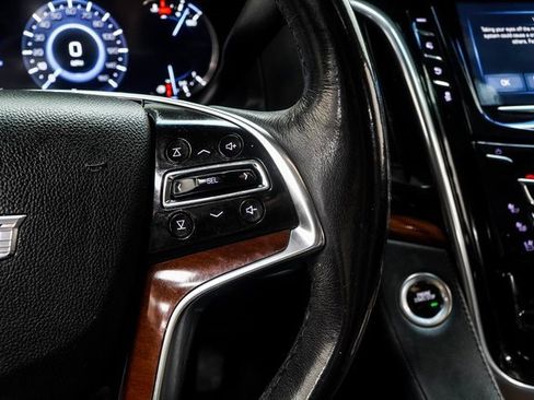 Used 2019 Cadillac Escalade Luxury image 28