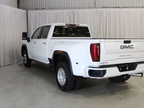 Used 2025 GMC Sierra 3500 Denali Ultimate AWD/4WD image 32