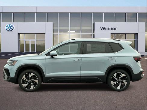 New 2026 Volkswagen Taos SE AWD/4WD image 2
