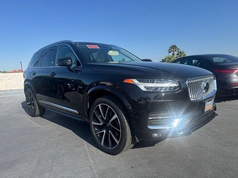 Used 2023 Volvo XC90 B5 Plus w/ Protection Package Premier AWD/4WD image 3