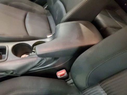 Used 2014 MAZDA MAZDA3 i Touring image 27