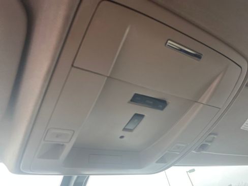 Used 2015 GMC Sierra 2500 SLT w/ Duramax Plus Package image 18