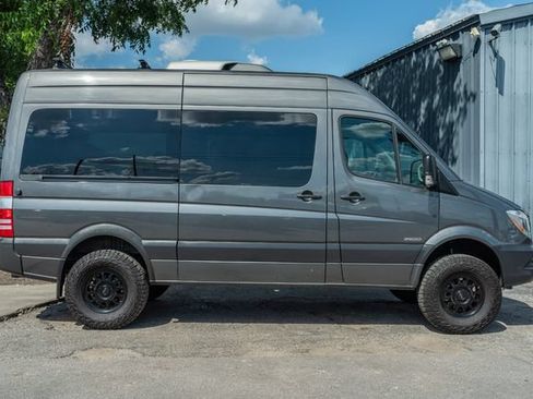 Used 2016 Mercedes-Benz Sprinter 2500 image 7