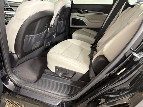 Used 2020 Kia Telluride S FWD image 21