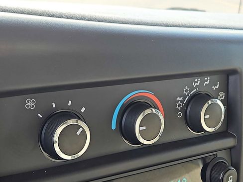 New 2024 Chevrolet Express 3500 w/ Power Convenience Package image 17