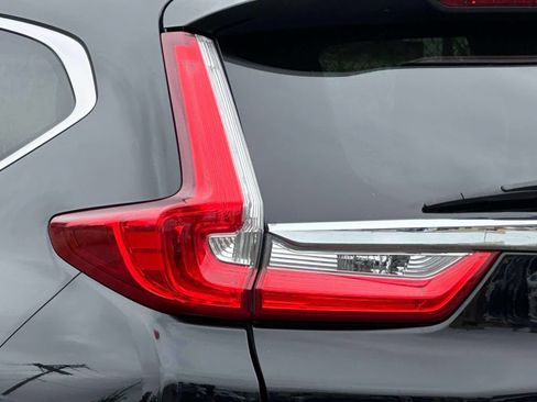 Used 2017 Honda CR-V Touring image 8