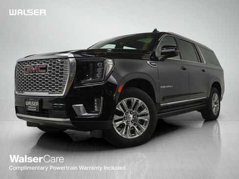Used 2023 GMC Yukon XL Denali w/ Advanced Technology Package image 1