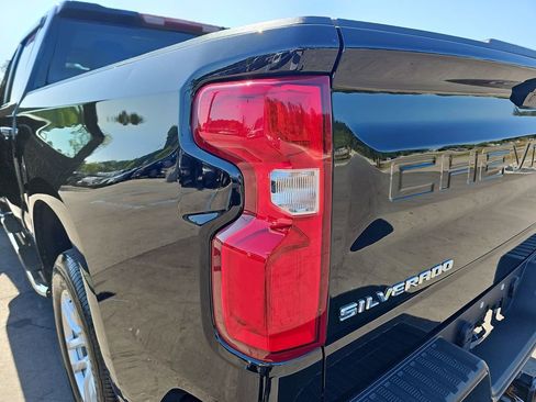 Used 2021 Chevrolet Silverado 1500 RST AWD/4WD image 37