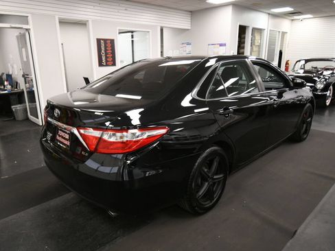 Used 2015 Toyota Camry XLE FWD image 8