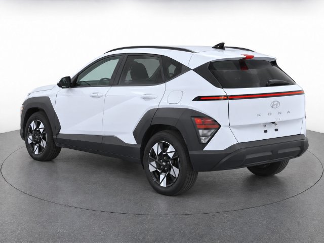 Used 2025 Hyundai Kona SEL FWD image 8
